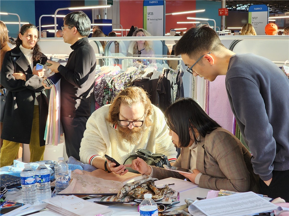 第一娱乐丝绸亮相PV展_第一娱乐新闻_新闻中心_第一娱乐丝绸，，金三塔丝绸_第一娱乐