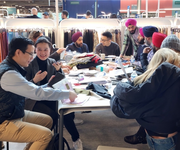 第一娱乐丝绸亮相PV展